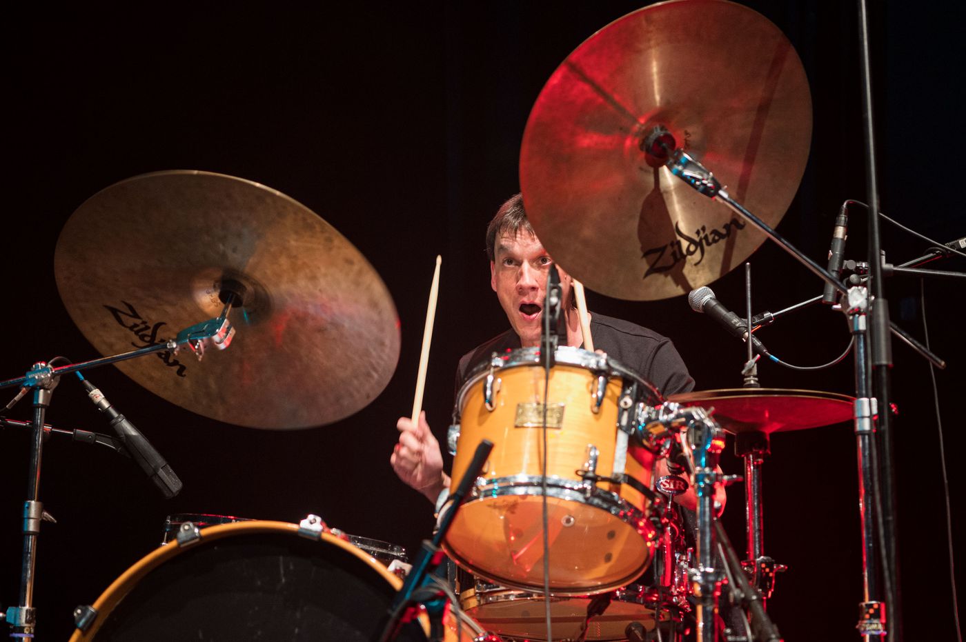 Cody Dickinson, el ritmo. Foto: Jordi Vidal
