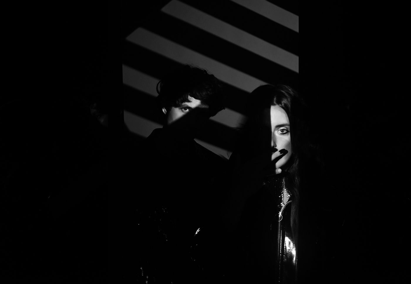 Alex Scally y Victoria Legrand en 2022.