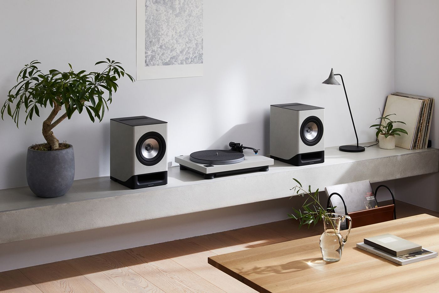 Plato SL-40CBT y altavoces SC-CX700: diseño de vanguardia y sonido premium.
