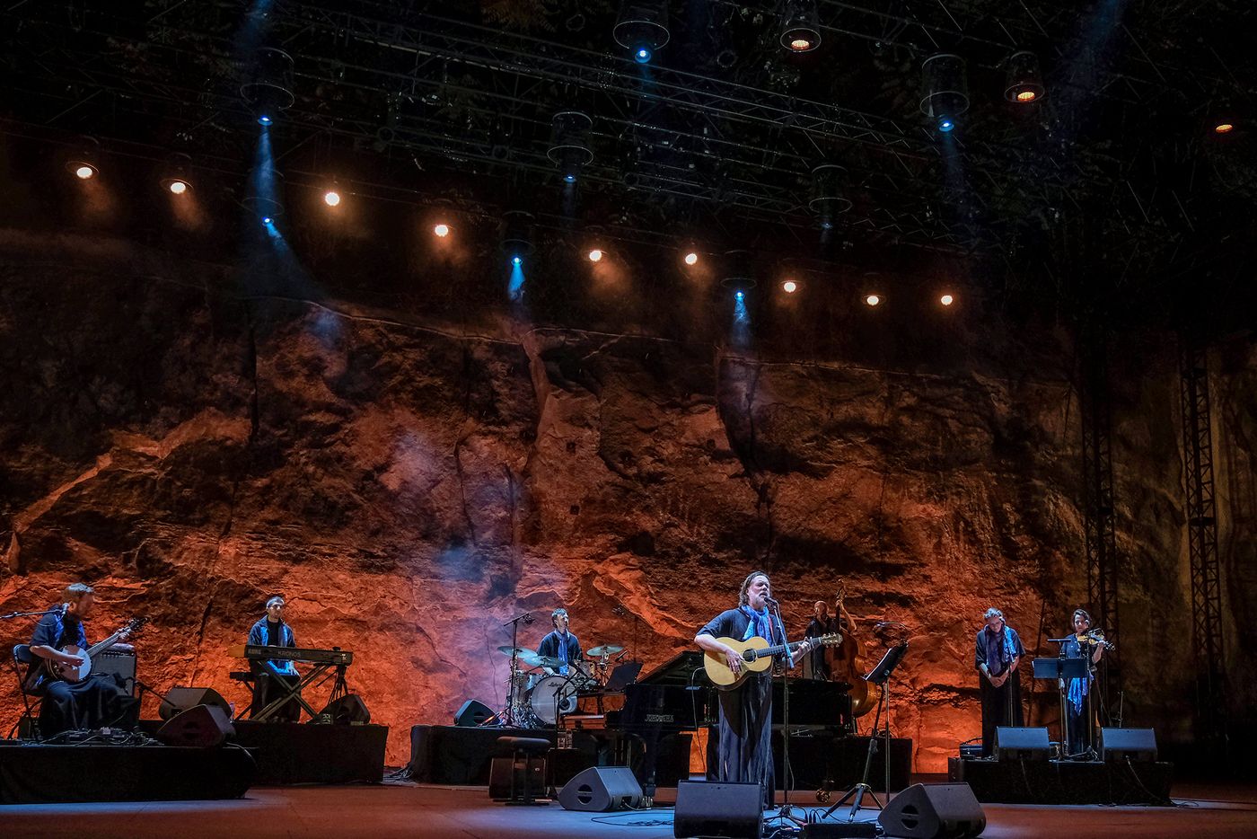 Esta vez, con banda completa. Foto: Óscar García