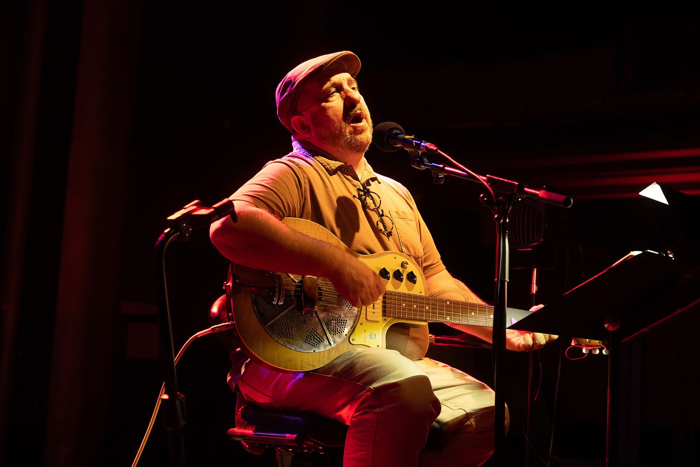 Stephin Merritt, trovador del amor. Foto: Òscar Giralt