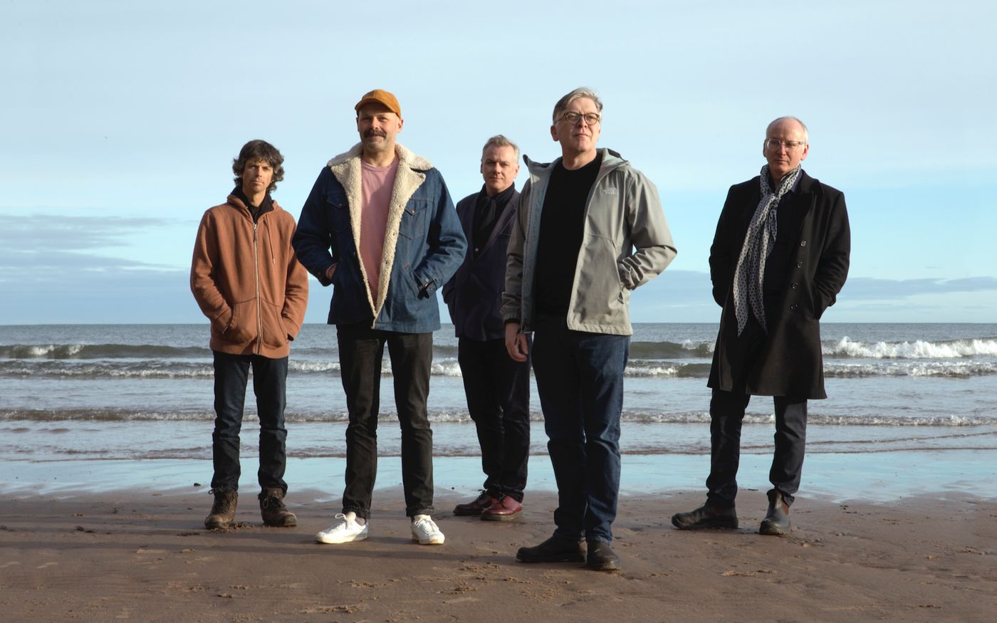 Euros Childs, Dave McGowan, Francis Macdonald, Normal Blake y Raymond McGinley: el compromiso.