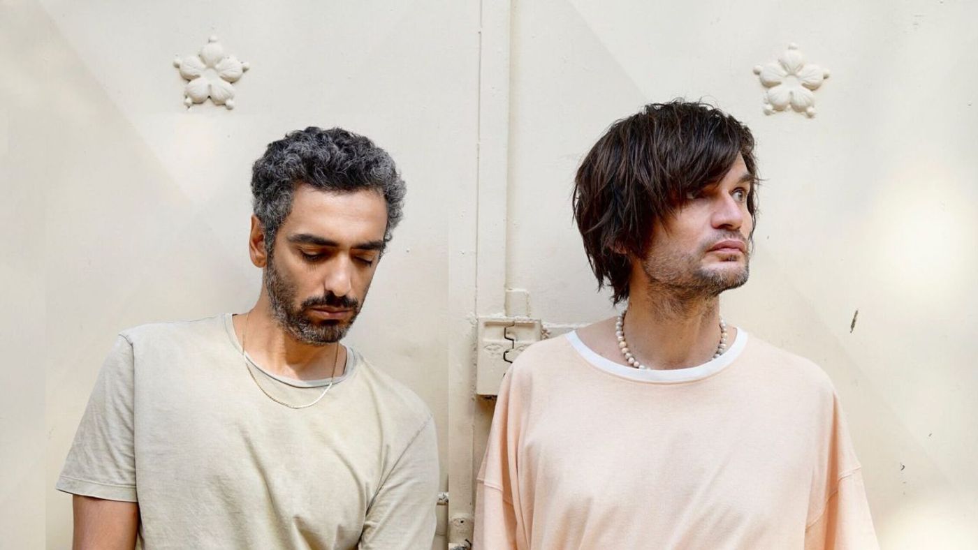 Dudu Tassa y Jonny Greenwood, autores del disco conjunto “Jarak Qaribak”. Foto: Shin Katan