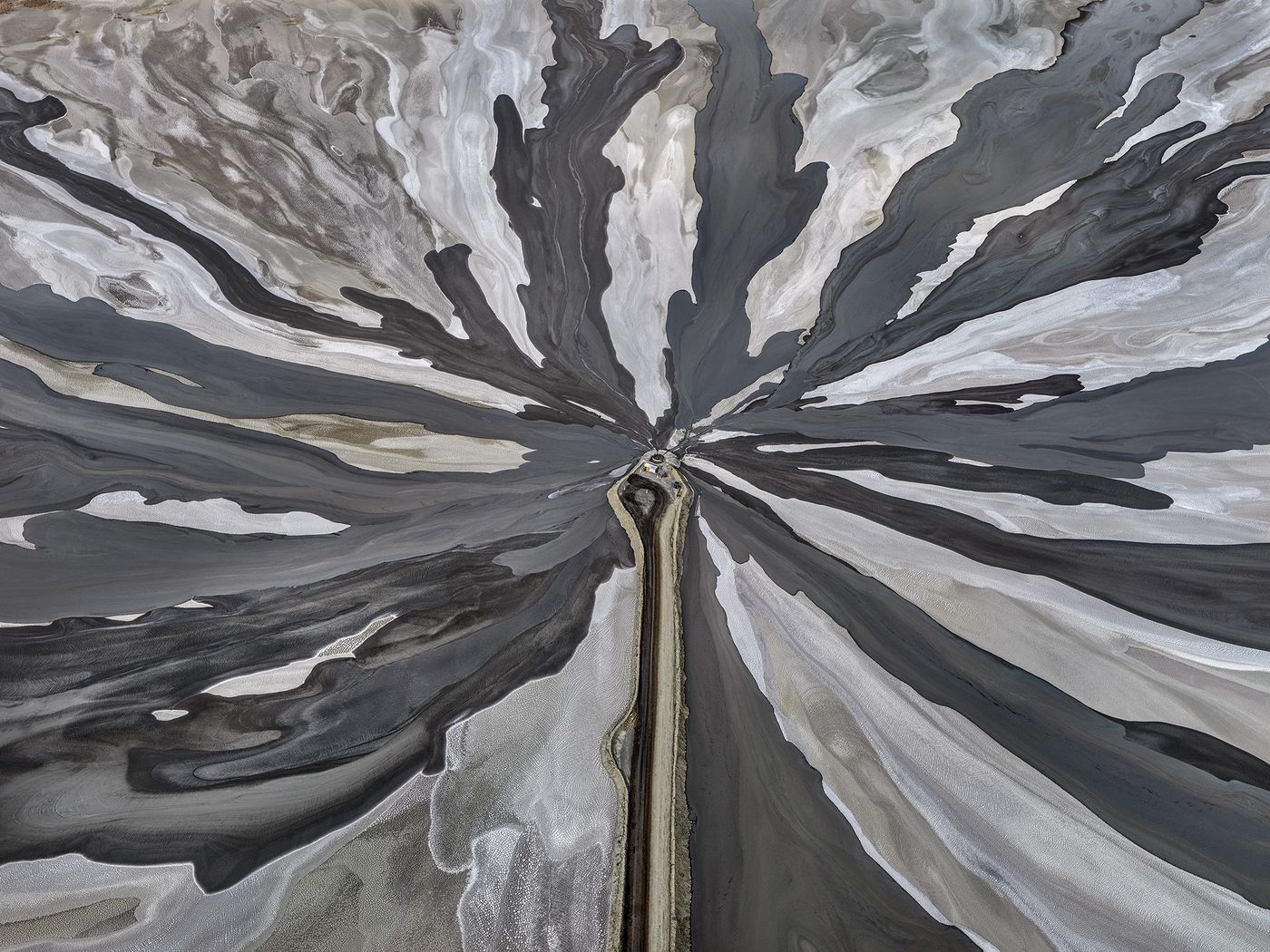 “Tailings Pond #2”. Mina Wesselton, Kimberley, Sudáfrica, 2018 © Edward Burtynsky, cortesía de Nicholas Metivier Gallery, Toronto / Flowers Gallery, Londres.