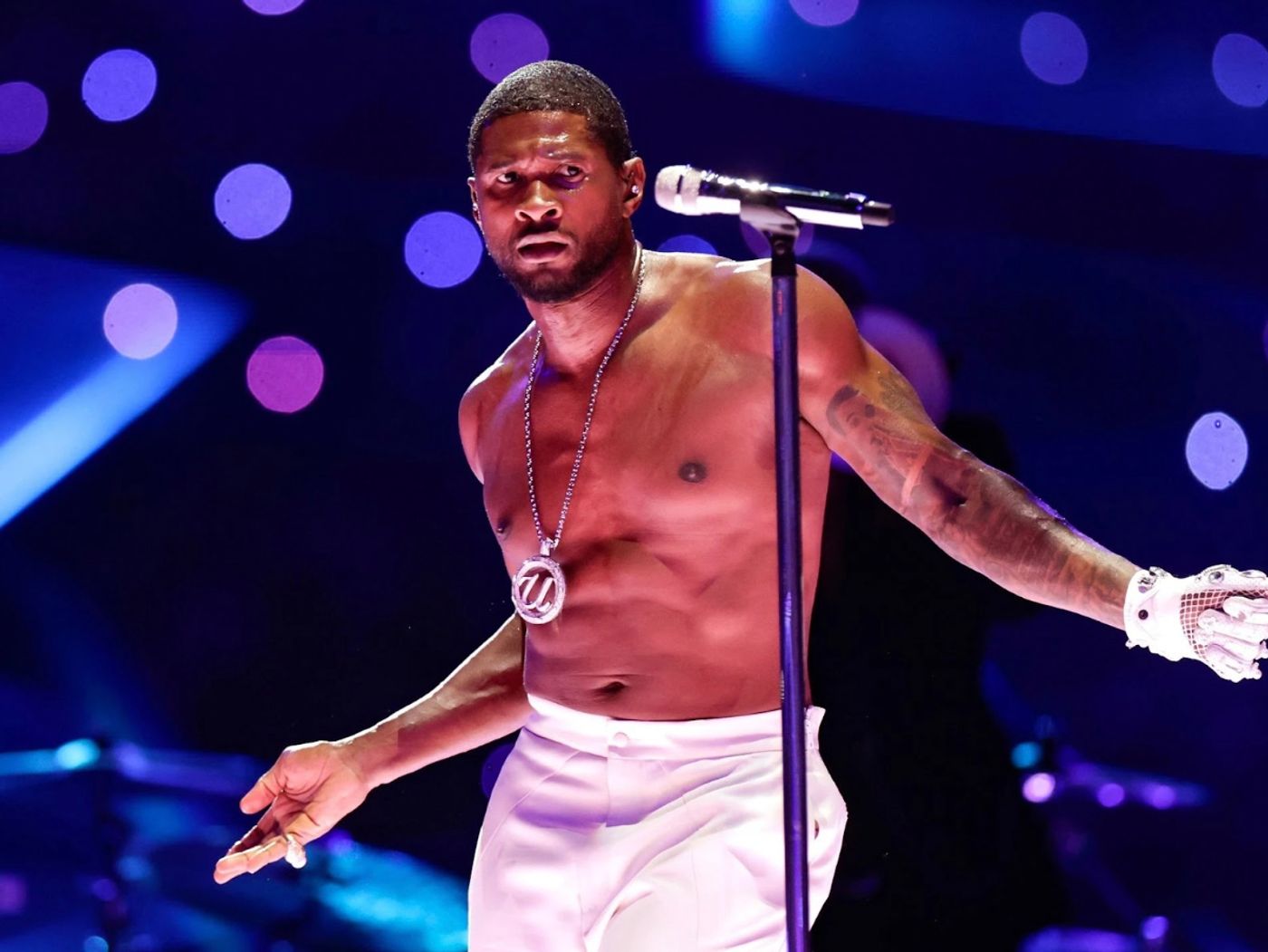 Usher, telonero.