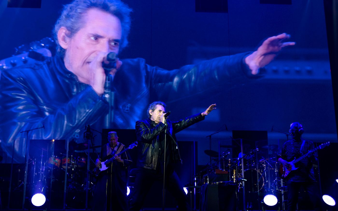 Paradójico: cuarenta años siendo el “viejo rockero”... en plena forma. Foto: Alfredo Arias