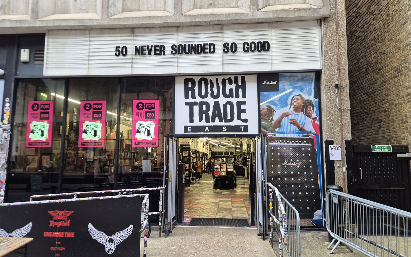 Actual tienda Rough Trade en Londres.