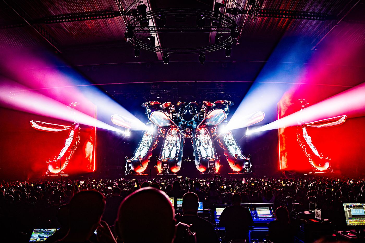 Eric Prydz en otra dimensión (visual). Foto: Sergi Paramès