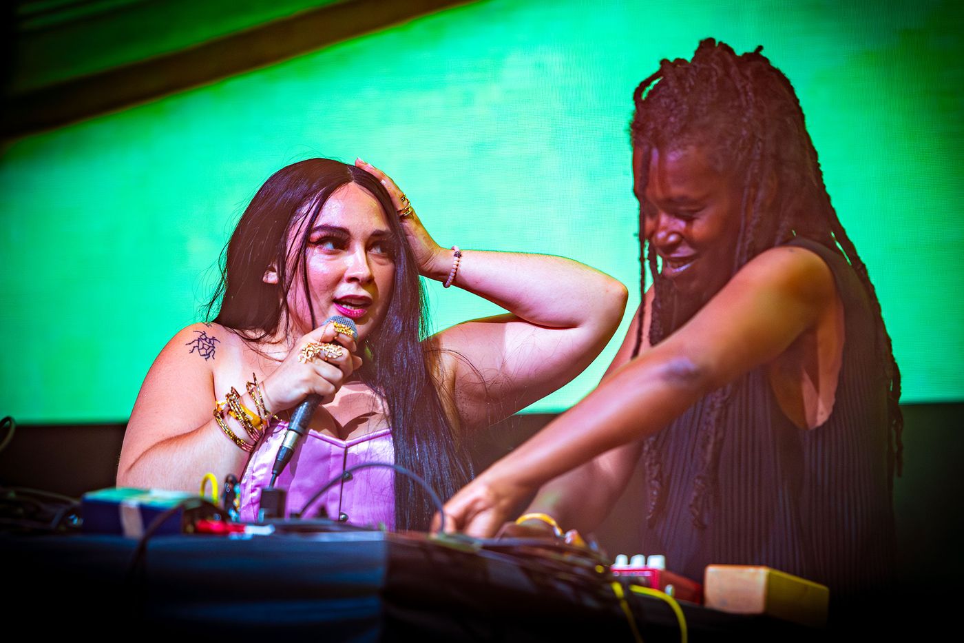 700 Bliss, el comando de Moor Mother y DJ Haram. Foto: Sergi Paramès