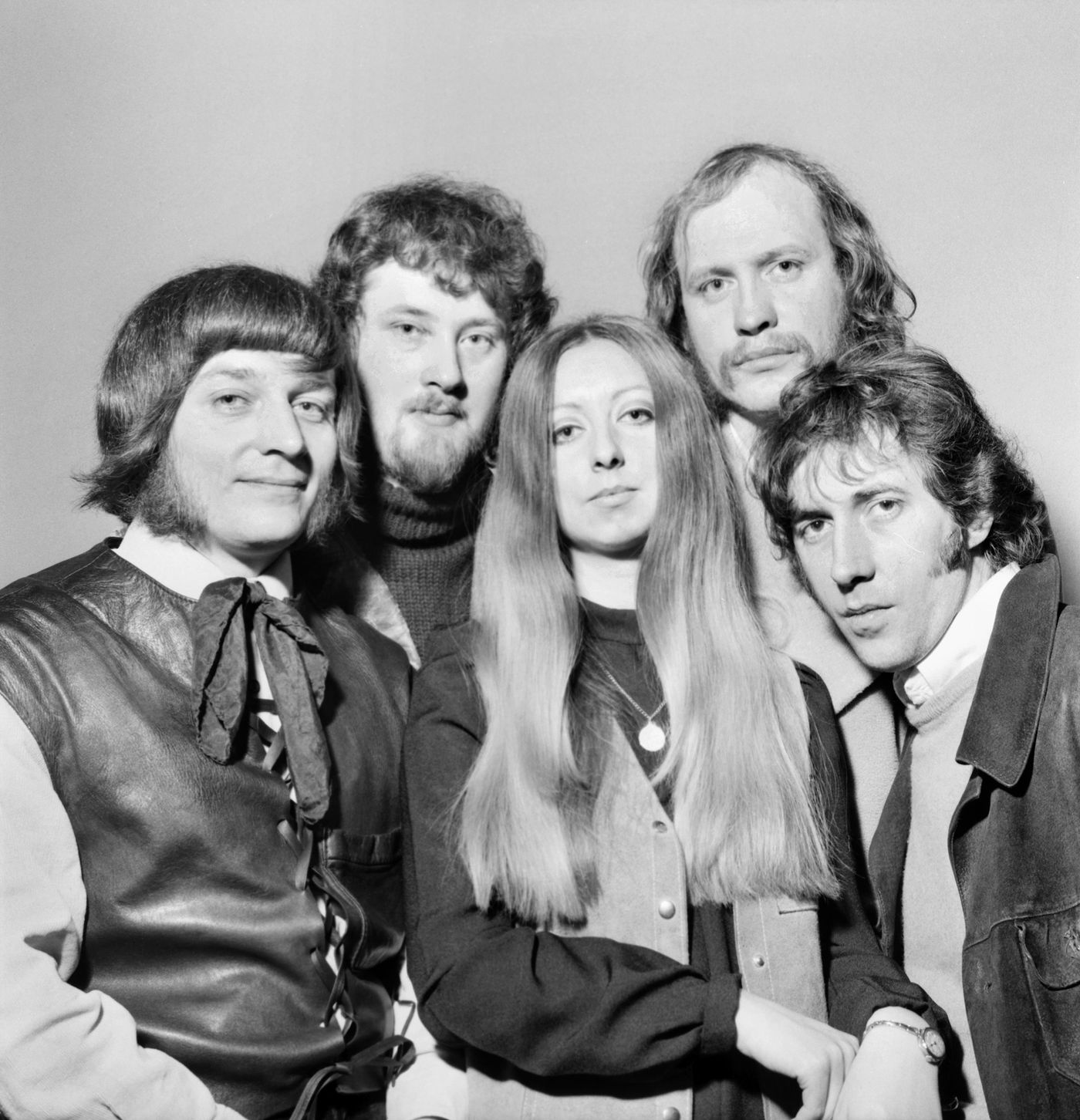 Pentangle, en 1969: Terry Cox, John Renbourn, Jacqui McShee, Danny Thompson y Bert Jansch. Foto: Mirrorpix (Getty Images)
