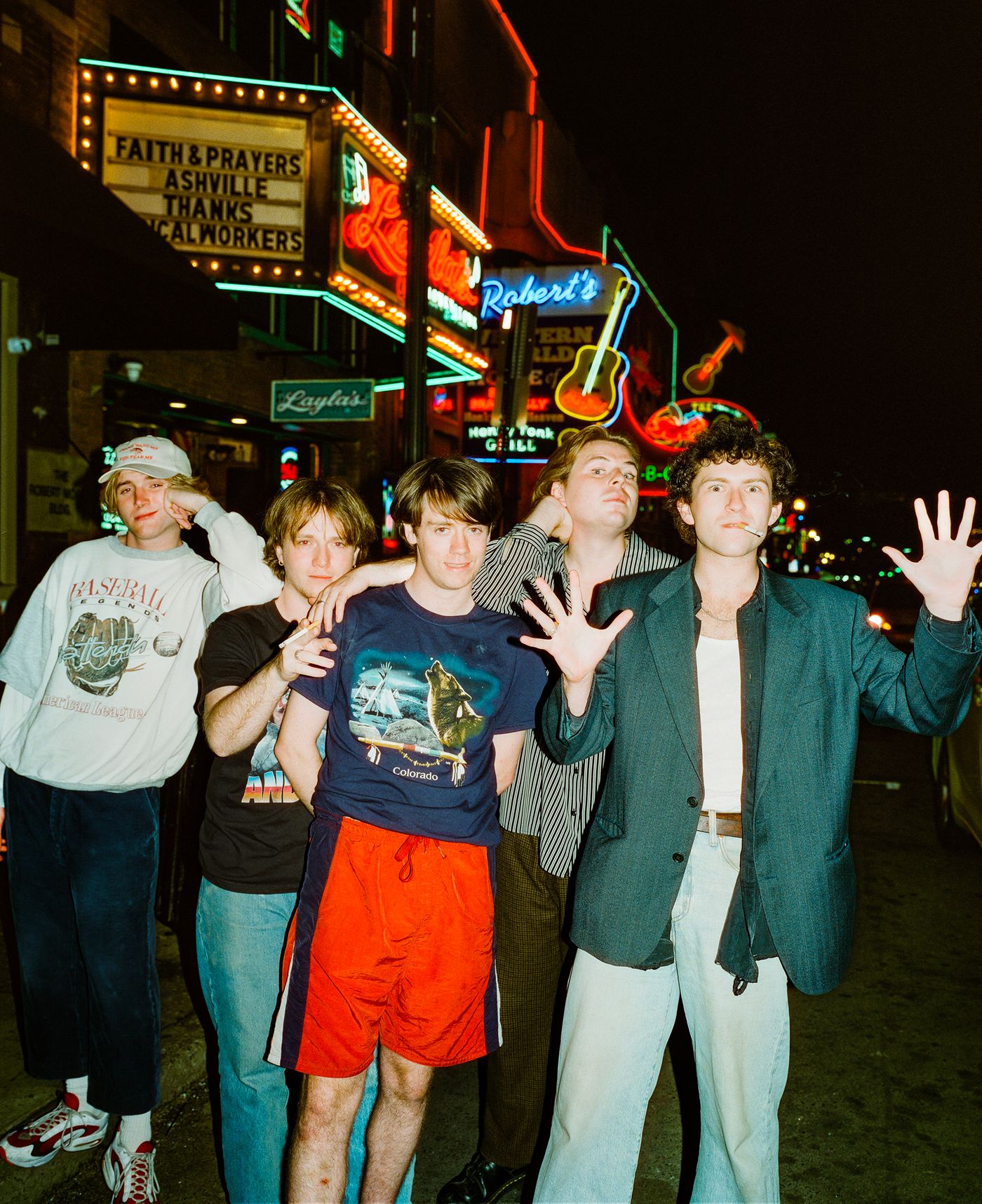 Charlie Forbes, Sean Coyle-Smith, Josh Finerty, Eddie Green y Charlie Steen: el poder de la amistad.