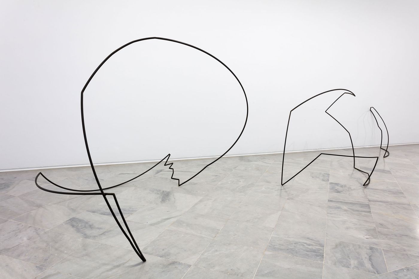 “Round Around” (2022). Vista de la exposición “De ida y vuelta” (2022-2023). Gentileza CAAC de Sevilla