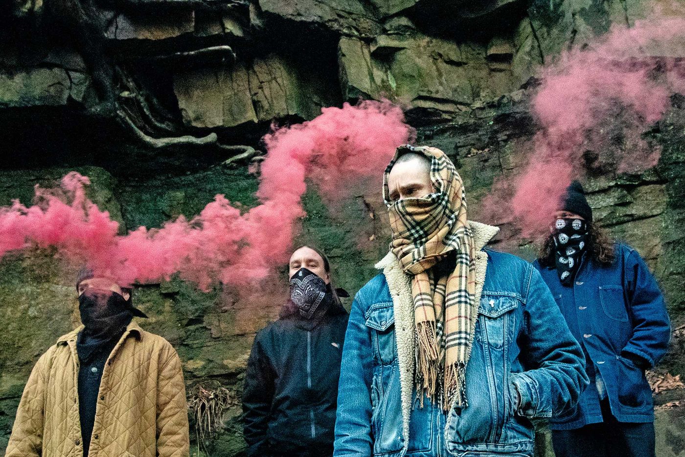 El grupo del misterio: Ellery James Roberts, al frente. Foto: Anthony Harrison