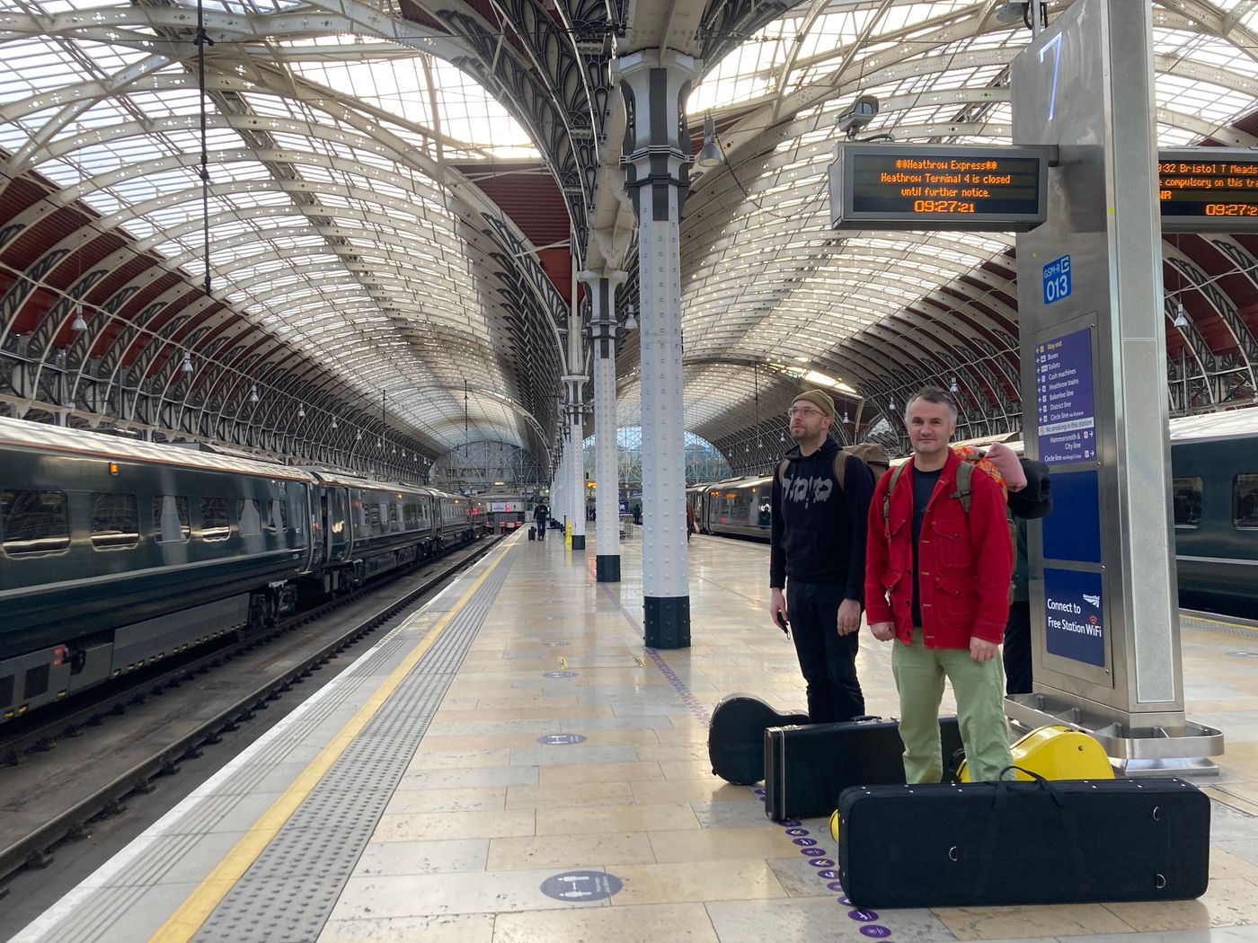 En ruta: Jay Blackinton y Phil Elverum, The Microphones 2021.