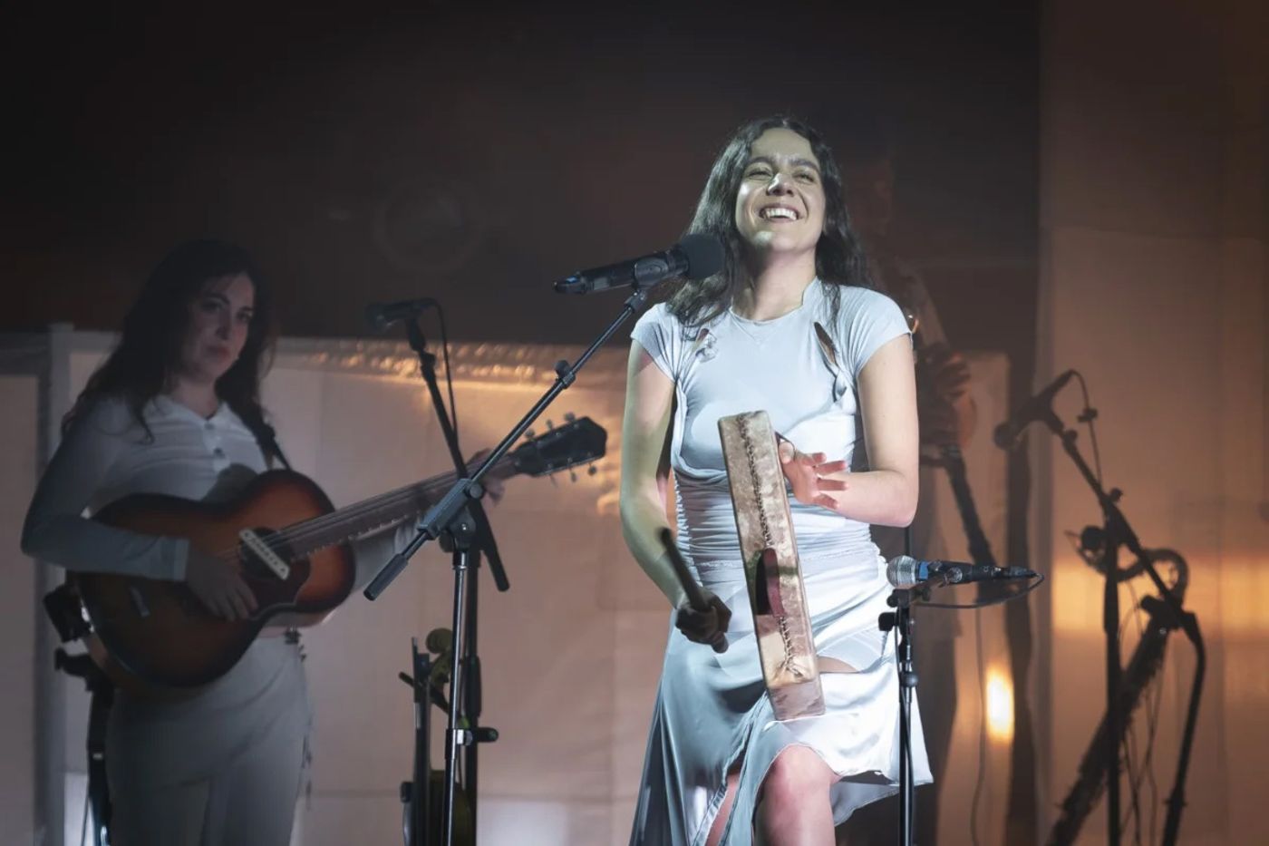Valeria Castro, por Maricarmen. Foto: 1001 Músicas