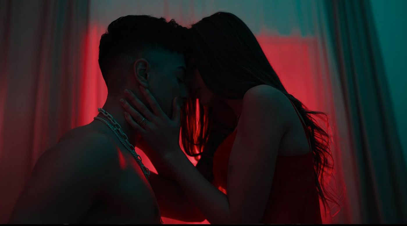 Naim Darrechi en una escena del videoclip “Panas”.