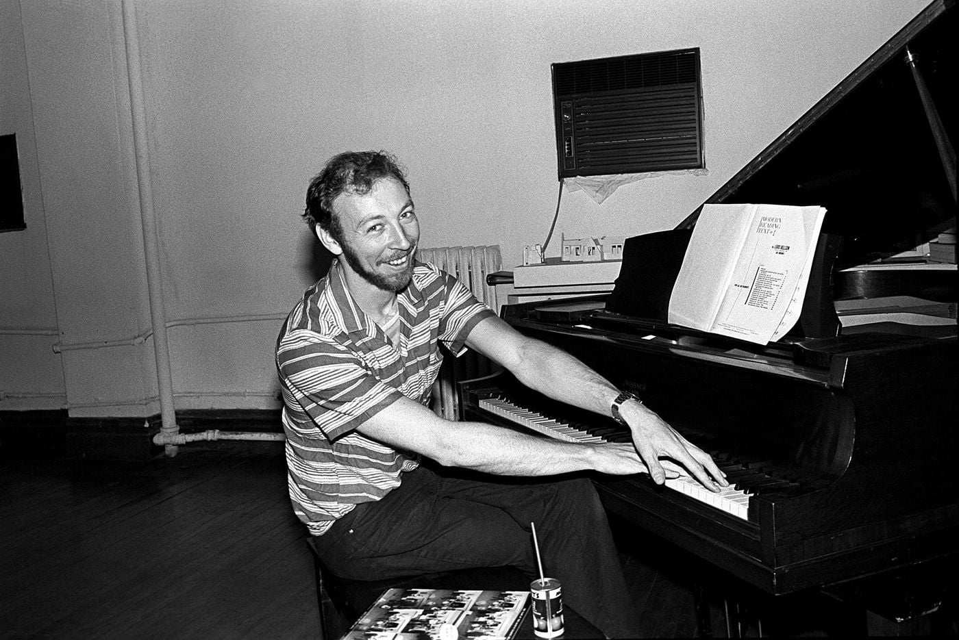 Richard, en 1982, tiempos de “Shoot Out The Lights”, el fin del dúo con Linda. Foto: Ebet Roberts (Getty Images)