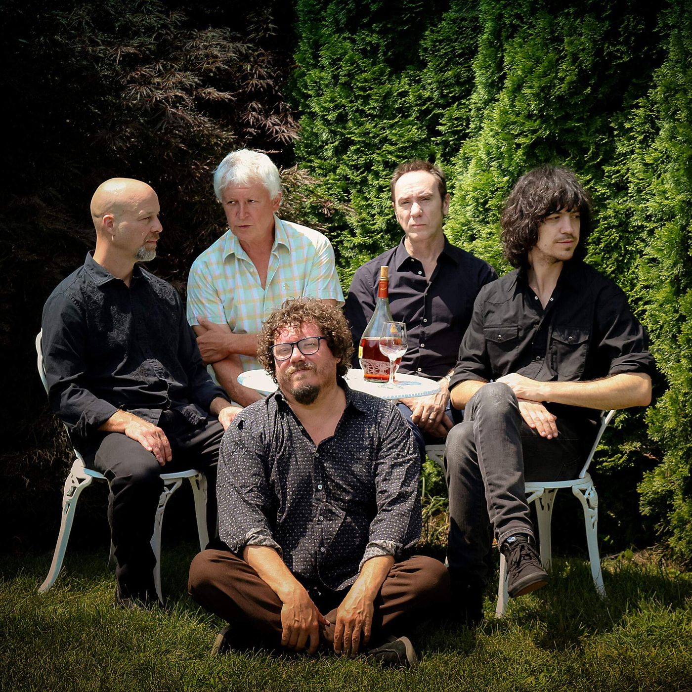 Kevin March, Robert Pollard, Doug Gillard, Mark Shue y Bobby Bare Jr. (delante). Foto: Sarah Zade Pollard