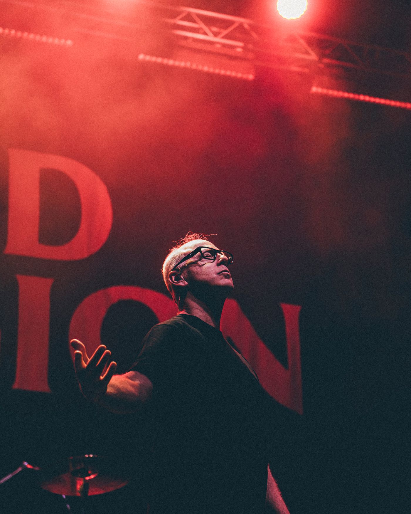 Greg Graffin, sintiendo la fuerza. Foto: Alfredo Arias