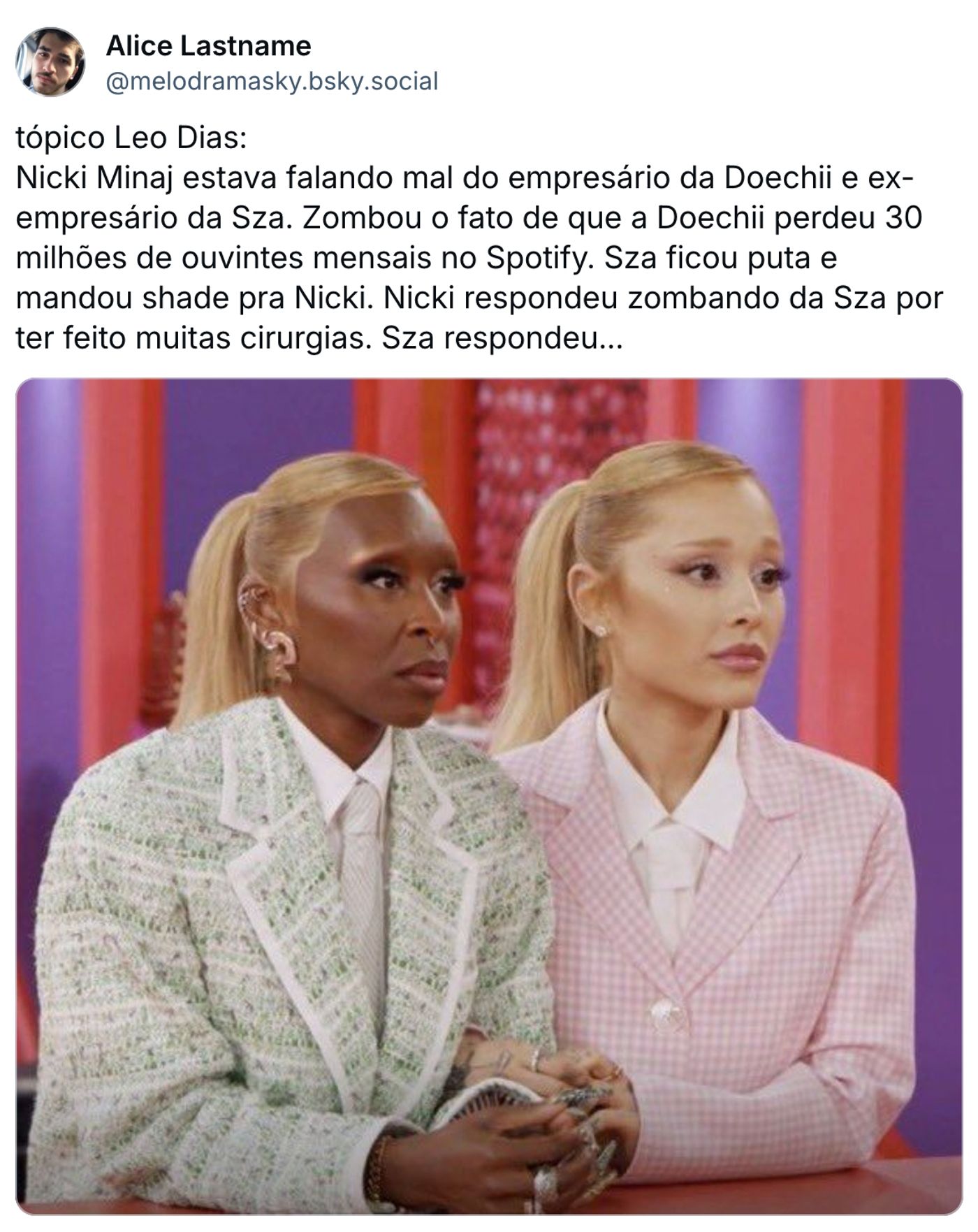 Antes de la pelea.<a href="https://bsky.app/profile/melodramasky.bsky.social/post/3ltzzemyukk2z" target="_blank"> Ver post </a>