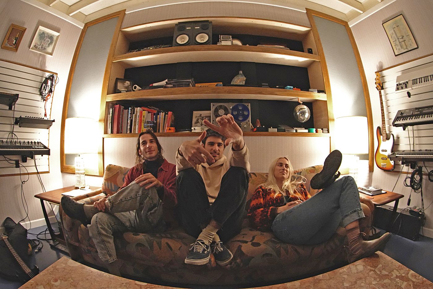 Ian Gibss, Joe Stevens y Olivia Babuka Black. Foto: Bryce Pulaski 