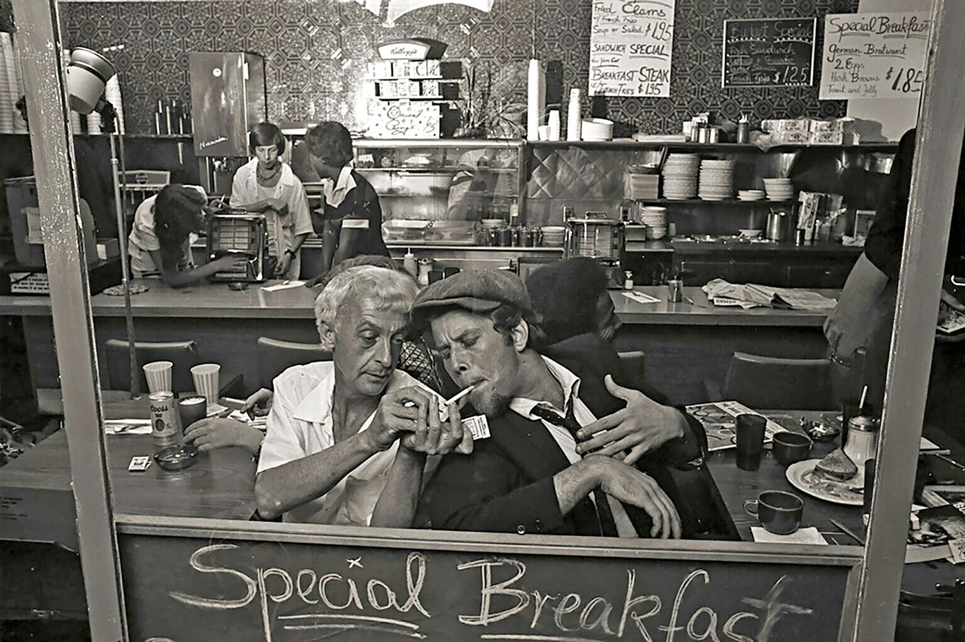 Pájaro nocturno... desayunando. Foto: Norman Seeff