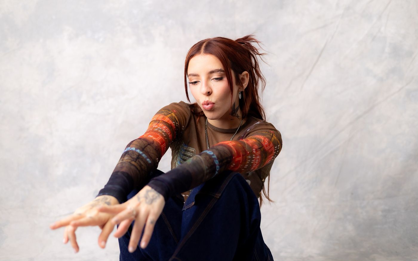 Rapera, cantante y compositora.
