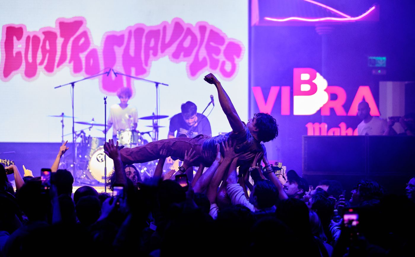 Carolina Durante: crowdsurfing sobre algo más que “Cuatro chavales”.