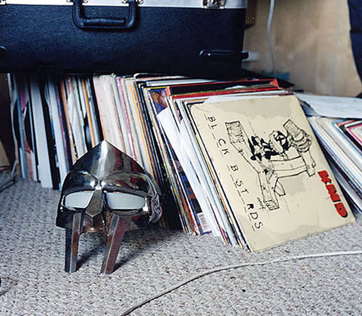 Mediados de 2003 en L.A.: foto de Eric Coleman durante la grabación de “Madvillainy”.