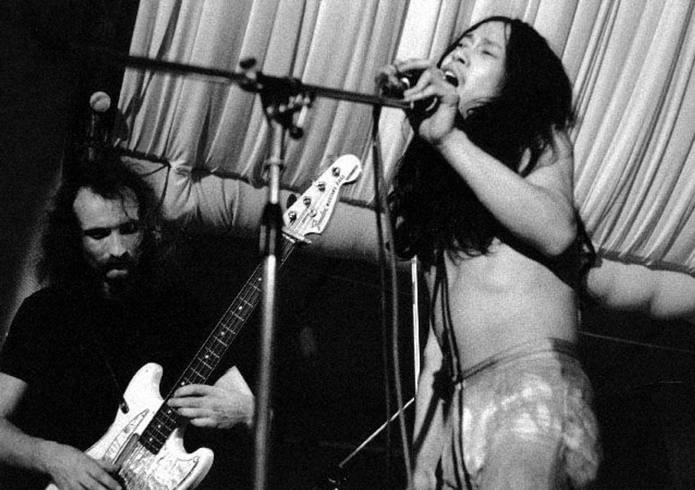 Holger Czukay y Damo Suzuki, en los primeros años de CAN.