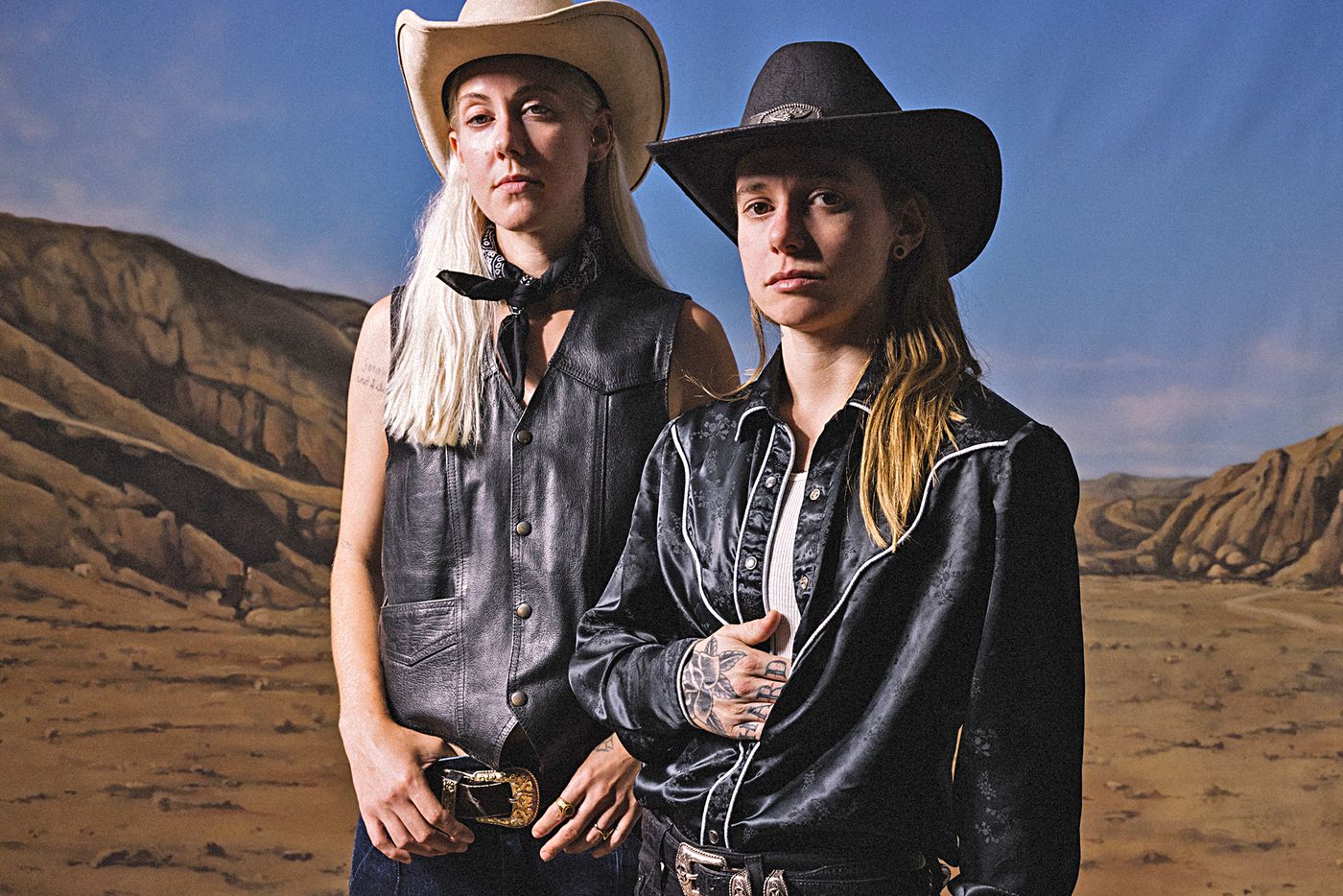 Mackenzie Ruth Scott y Julien Baker. Foto: Ebru Yildiz