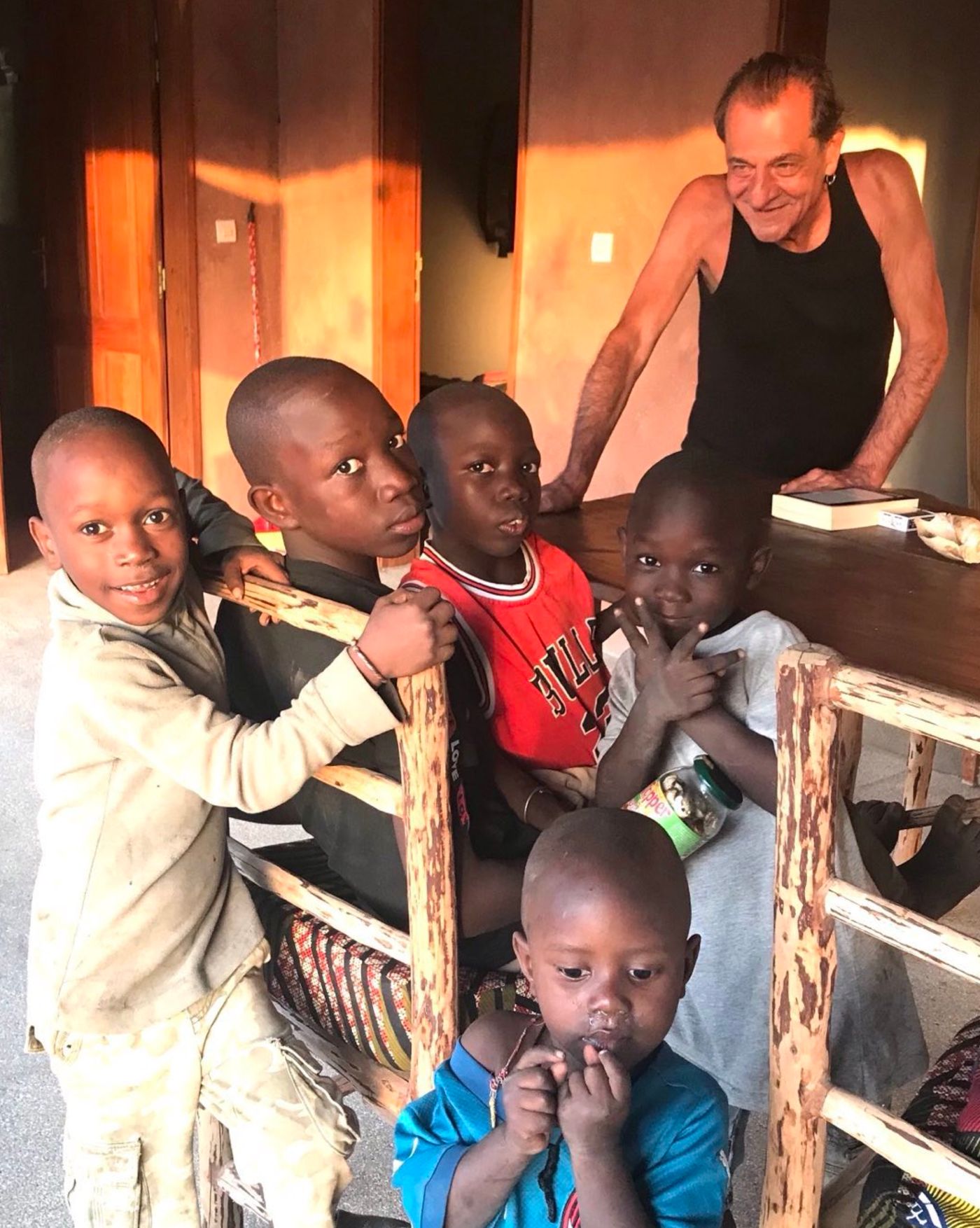 Feliz en Senegal. Foto: Vía Instagram @lulumartorell