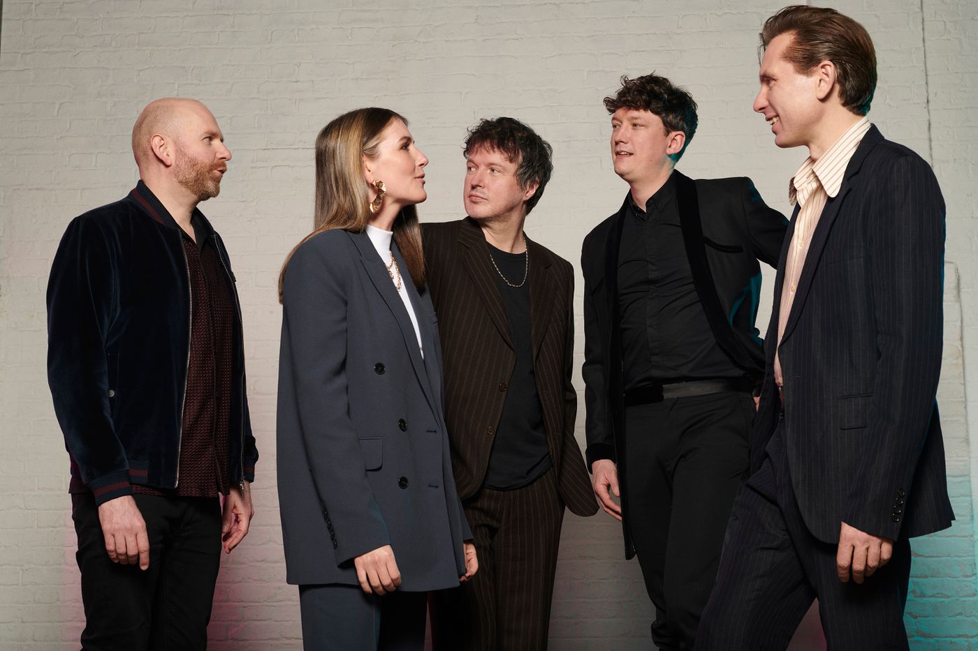 De izquierda a derecha: Bob Hardy, Audrey Tait, Dino Bardot, Julian Corrie y Alex Kapranos. Foto: David Edwards