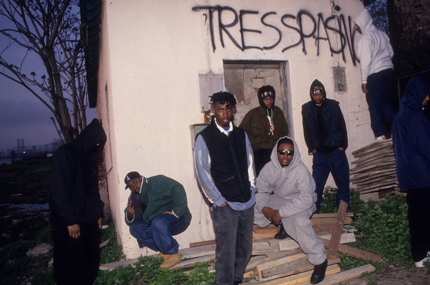 El Clan posando en 1993, en Staten Island: de cara, Raekwon, GZA, Ol’ DIrty Bastard, RZA y Method Man. Foto: Al Pereira / Michael Ochs Archives (Getty Images)