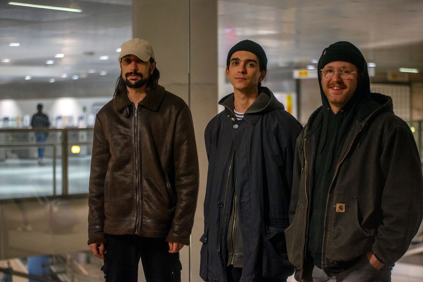 Guillermo Juan Montesinos (guitarra), Nacho López (voz y sintetizadores) y Mikel Cabanes (batería). Foto: Liberto Peiró
