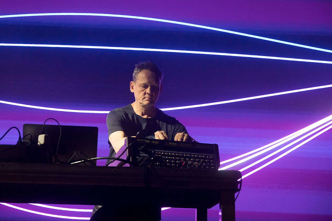 Alva Noto, extraordinario. Foto: Òscar Giralt