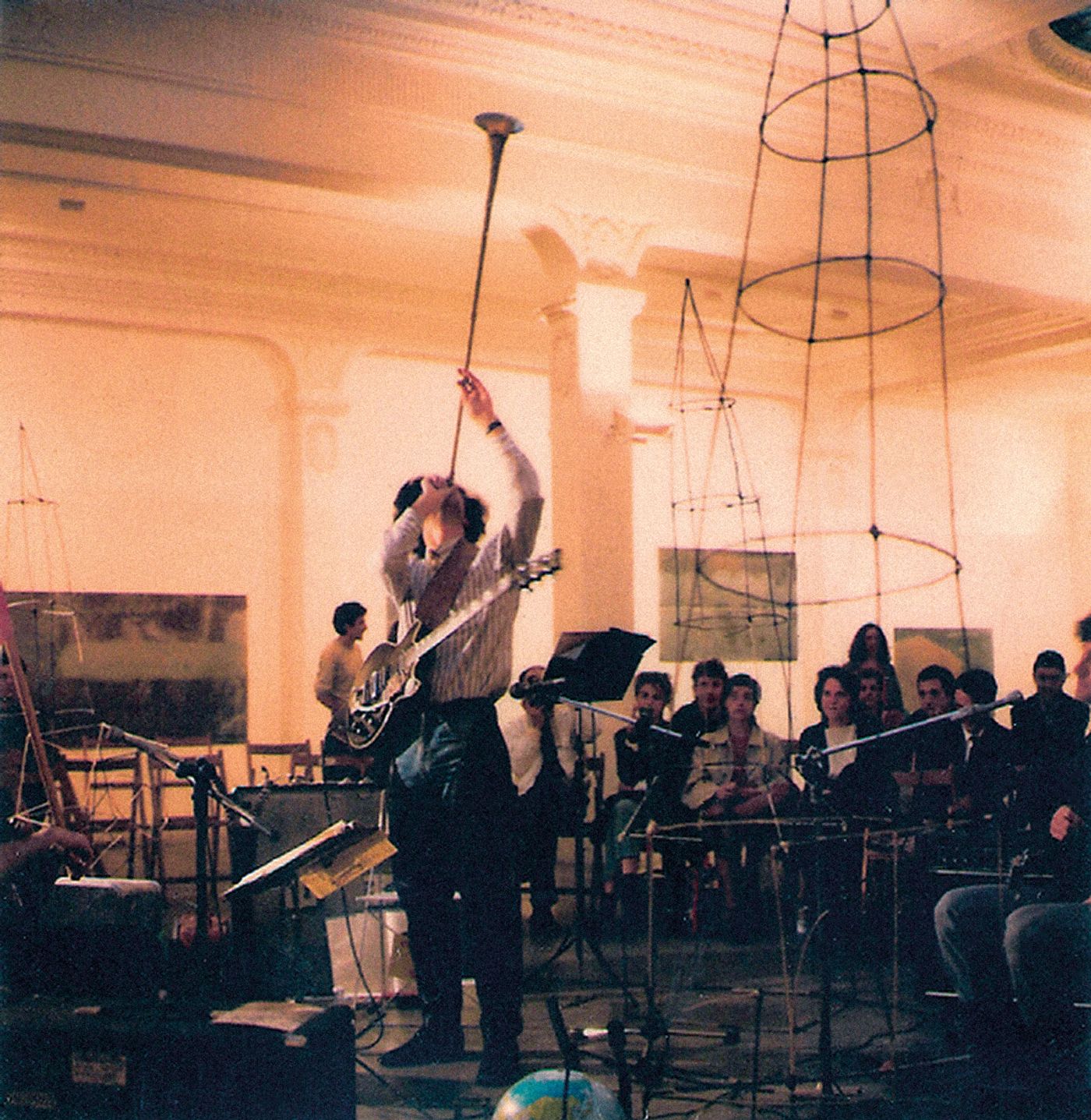 Actuación de UMBN Aleatoria en la sala Metrònom en 1985.