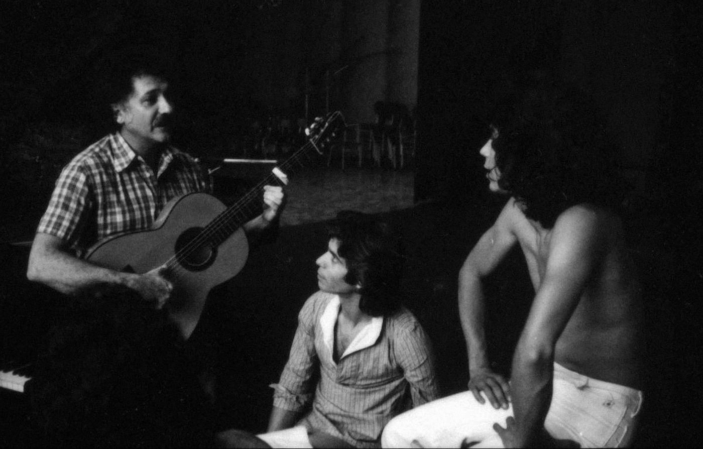 La leyenda: Ricardo con Camarón y Tomatito, en 1979. Foto: Mario Pacheco