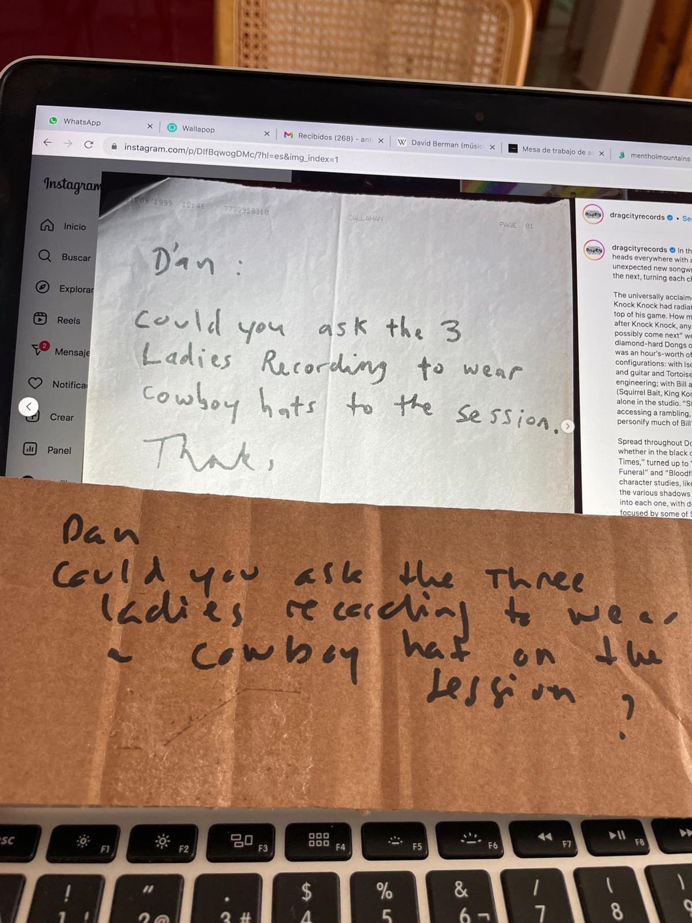 El fax de Bill Callahan y, debajo, la letra de Antonio Luque. Foto: Antonio Luque