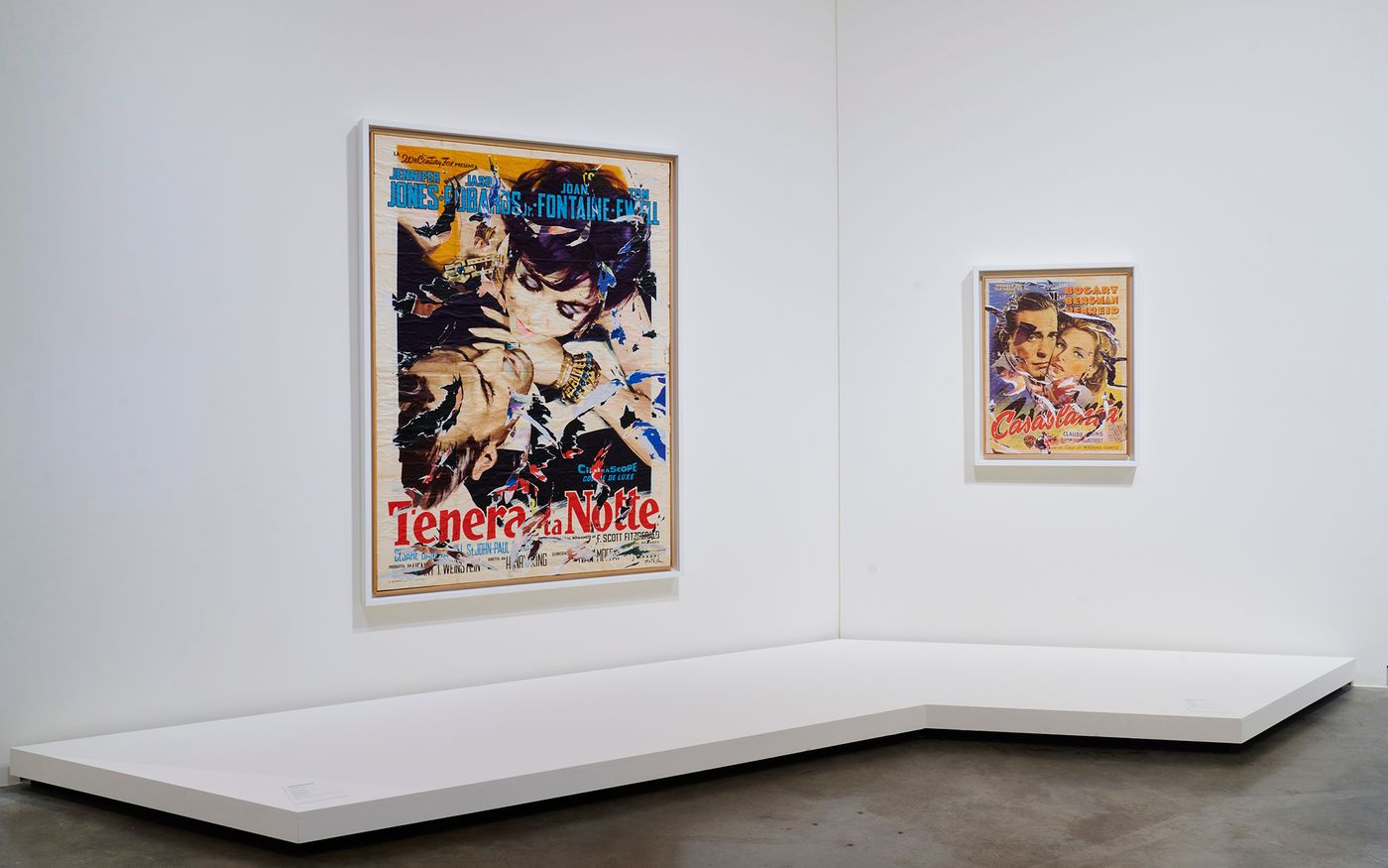 “Tenera è la notte” (1998) y “Casablanca” (1980) de Mimmo Rotella. 