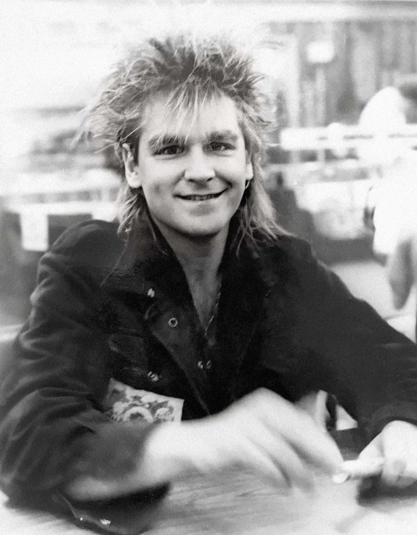 Mike Peters, en 1984, cuando The Alarm debutaron con “Declaration”. Foto: John Montgomery 
