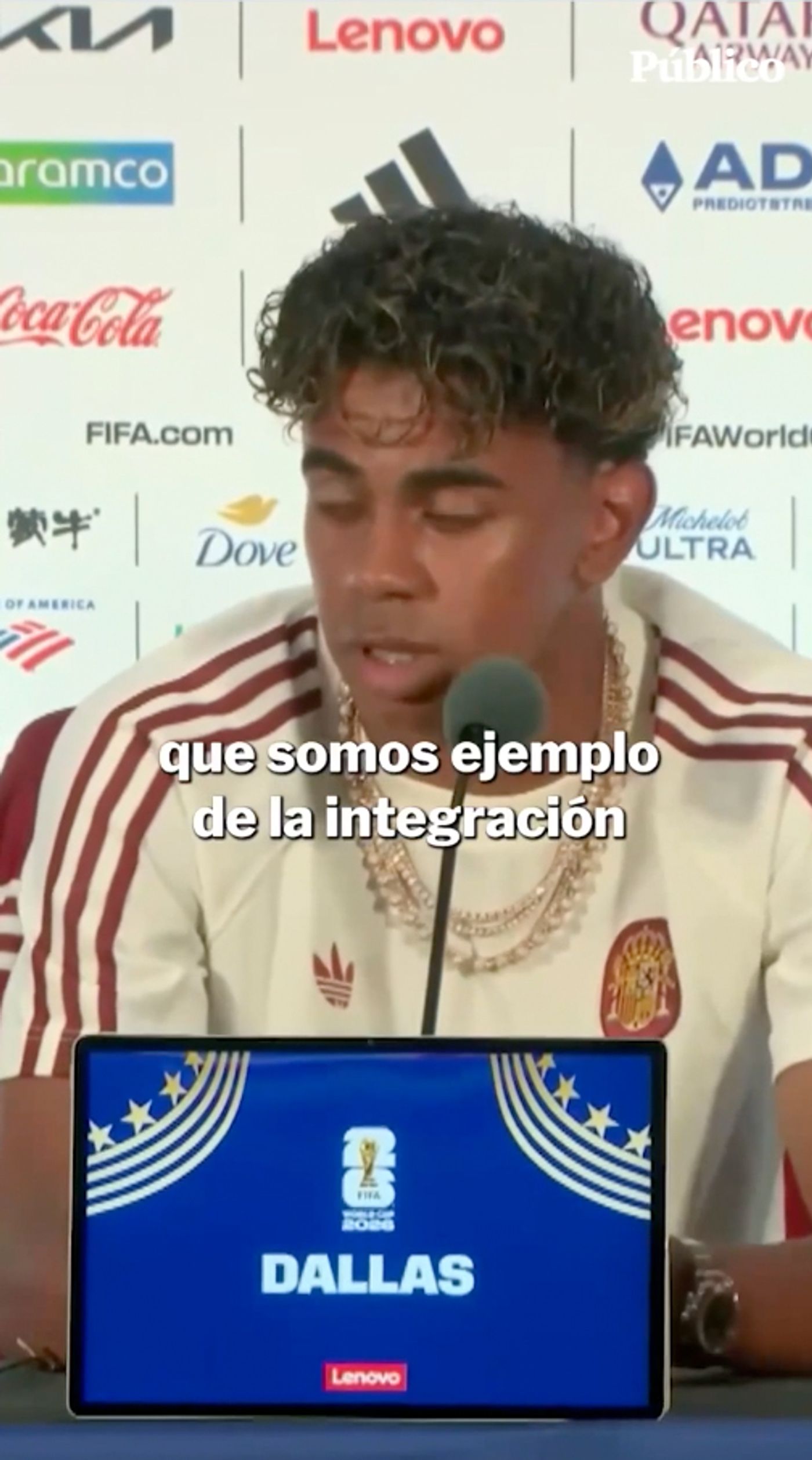Jugando al fútbol. Cuidando de nuestros mayores. O abriendo negocios. <a href="https://bsky.app/profile/publico.es/post/3mqlv2f7cic2p" target="_blank"> Ver post </a>
