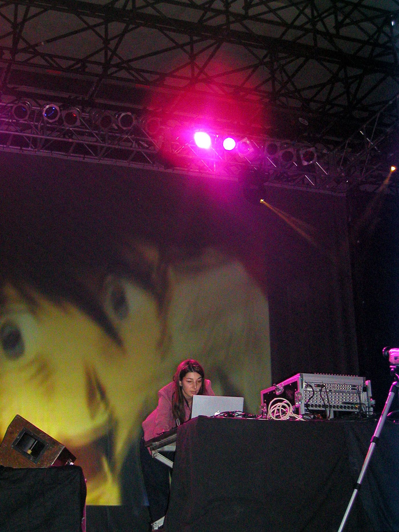 Festival Electro2m4 (Zaragoza), 1 de mayo de 2004. Foto: José Luis Lizano