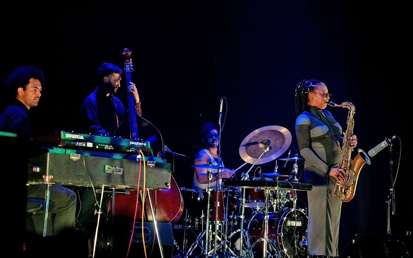 Lyle Barton, Max Luther, Sam Jones y Nubya Garcia. Foto: Alfredo Arias