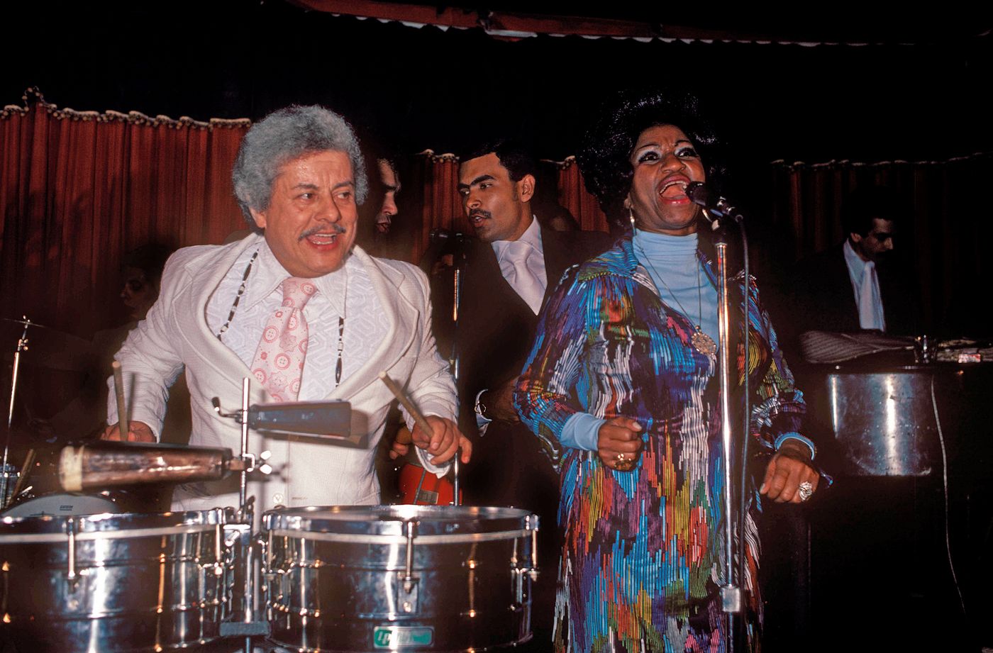 Mediados de la década de los 70s: Tito Puente y Celia. Foto: Richard E. Aaron (Getty Images)