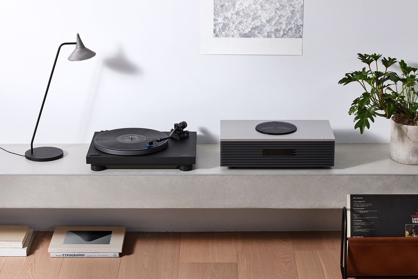 SL-40CBT, plato de diseño moderno y elegante.