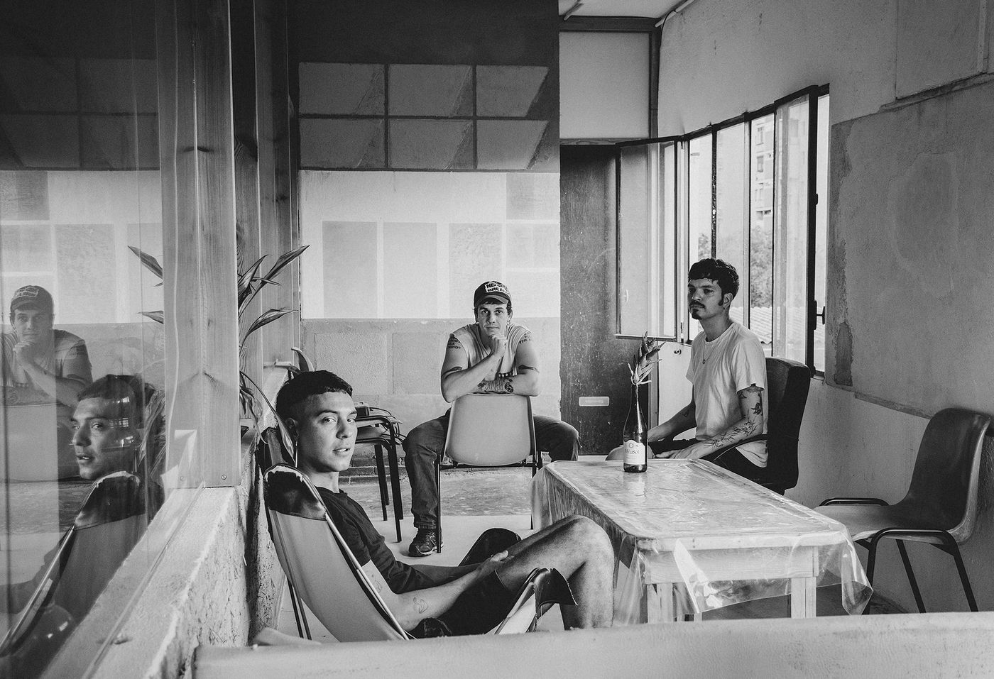  Igual Nos Vamos A Morir: Vladimir Yacoy (batería), Fulvio Tulli (bajo, voz) y Martín Menta (guitarra). Foto: Lucía Cassinetti