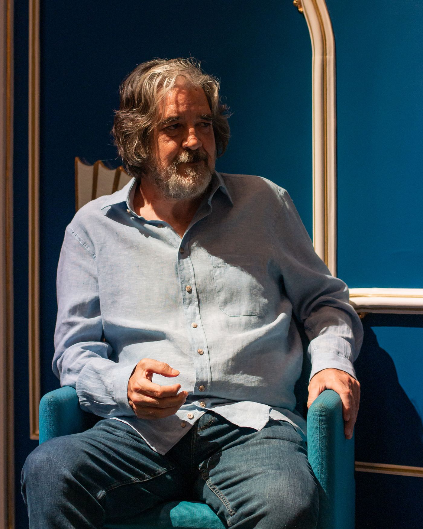 Riqueni habla con franqueza desde una de las salas de la Fundación Cristina Heeren, Foto: Pablo Asenjo