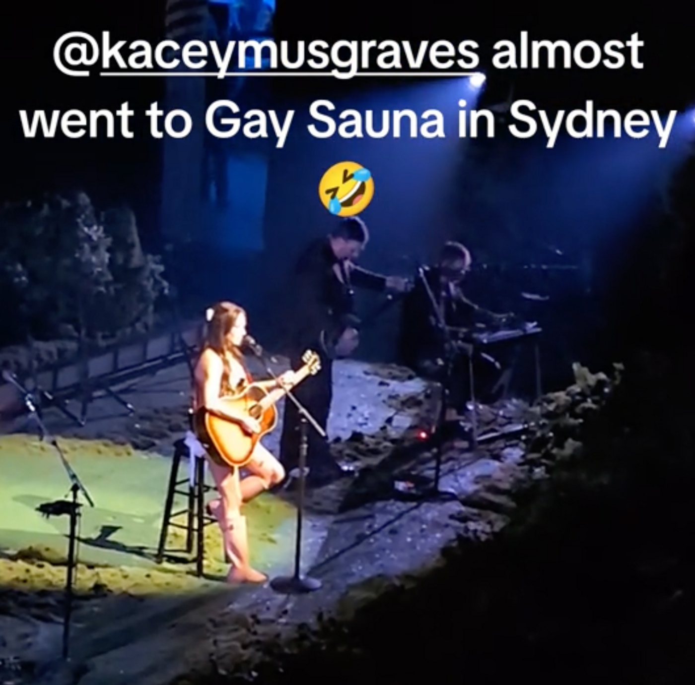 Lo de la sauna gay.<a href="https://www.tiktok.com/@waiandmau/video/7575041043926764818" target="_blank"> Ver post </a>
