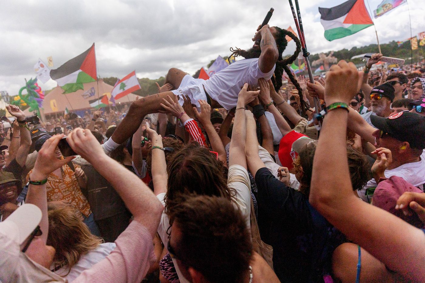  Bob Vylan actuaron en Glastonbury el pasado 28 de junio. Foto: Matt Cardy (Getty Images) 